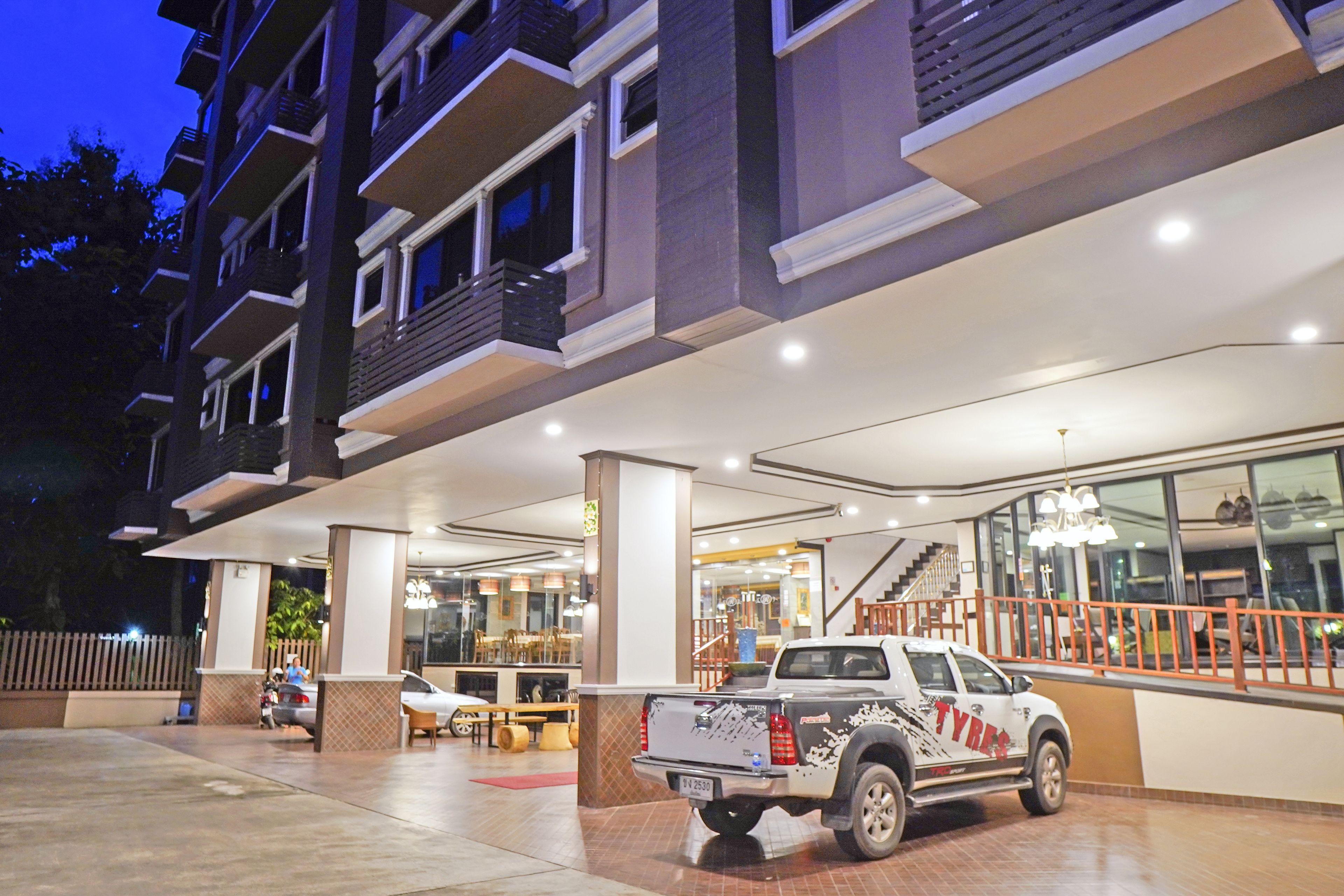 Romena Grand Hotel — Photos 1